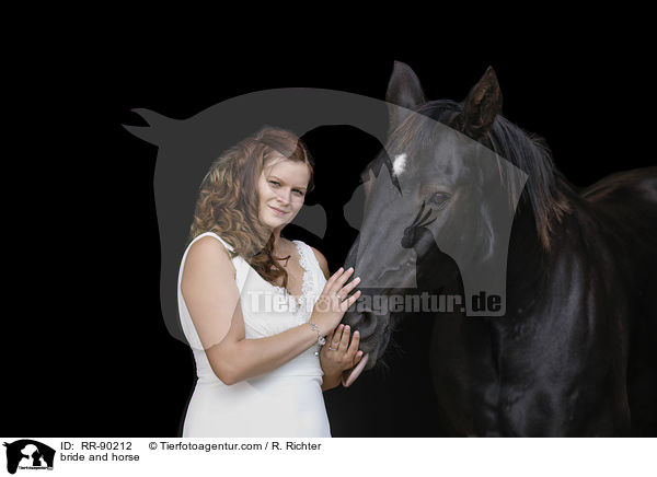 Braut und Pferd / bride and horse / RR-90212