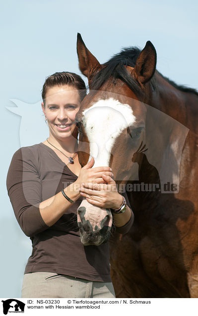 woman with Hessian warmblood / NS-03230