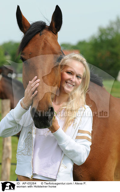 Frau mit Holsteiner / woman with Holsteiner horse / AP-05264