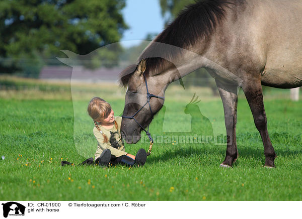 Mdchen mit Konik-Mix / girl with horse / CR-01900