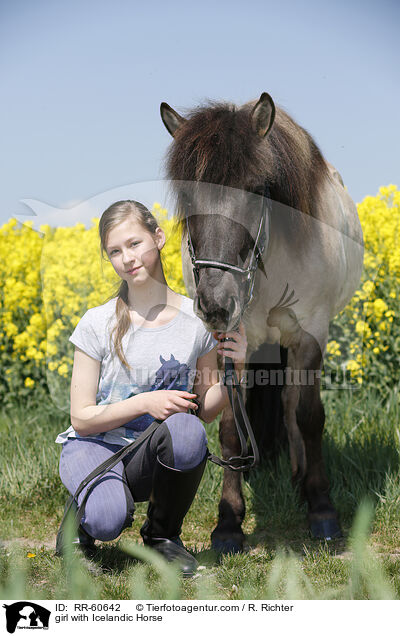 Mdchen mit Islnder / girl with Icelandic Horse / RR-60642