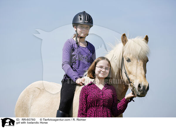 Mdchen mit Islnder / girl with Icelandic Horse / RR-60760