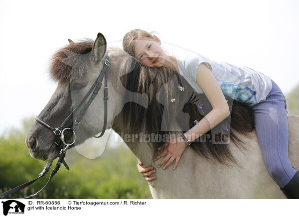 Mdchen mit Islnder / girl with Icelandic Horse / RR-60856
