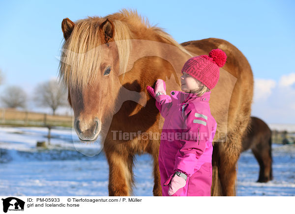 Mdchen und Islnder / girl and Icelandic horse / PM-05933