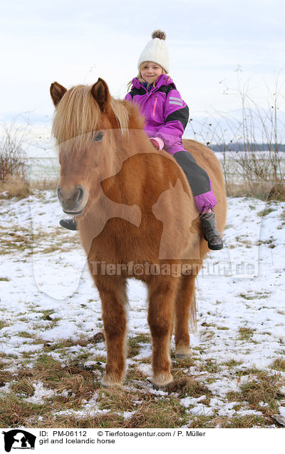 Mdchen und Islnder / girl and Icelandic horse / PM-06112