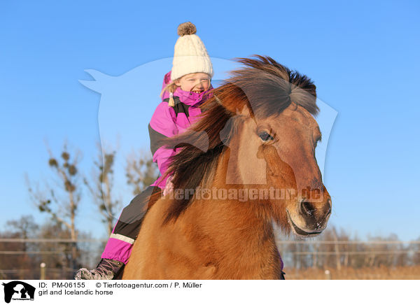 Mdchen und Islnder / girl and Icelandic horse / PM-06155