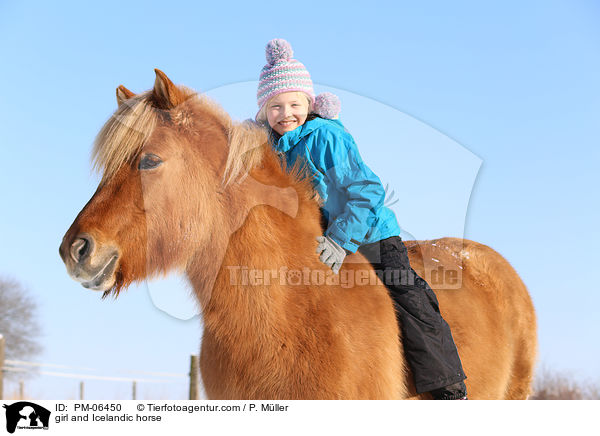 Mdchen und Islnder / girl and Icelandic horse / PM-06450
