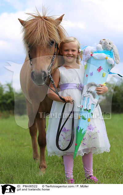 Mdchen und Islnder / girl and Icelandic horse / PM-06522