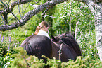 woman and Icelandic horse