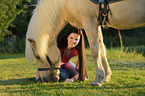 woman with Icelandic horse