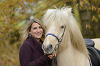 woman with Icelandic horse