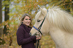 woman with Icelandic horse