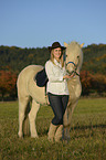 woman with Icelandic horse