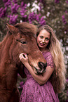 woman with Icelandic horse