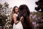 woman with Icelandic horse
