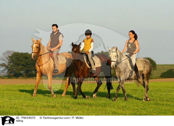 riding / PM-04670