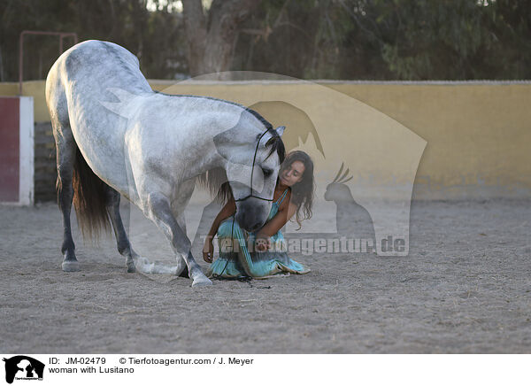 Frau mit Lusitano / woman with Lusitano / JM-02479