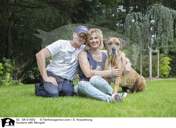 Menschen mit Mischling / humans with Mongrel / SK-01662