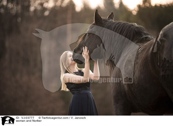 woman and Noriker / VJ-03777