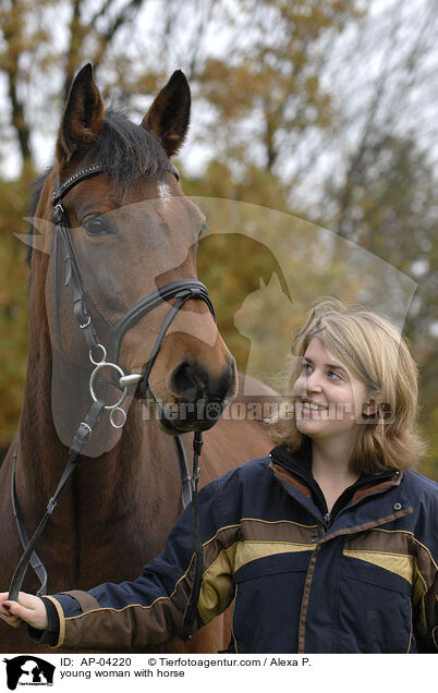 junge Frau mit Pferd / young woman with horse / AP-04220