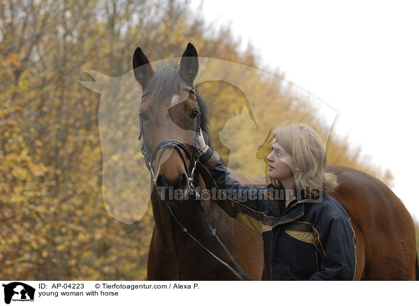 junge Frau mit Pferd / young woman with horse / AP-04223
