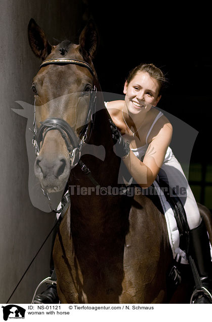 Frau mit Oldenburger / woman with horse / NS-01121