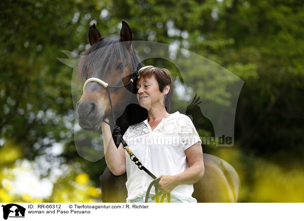 woman and Paso Peruano / RR-66312
