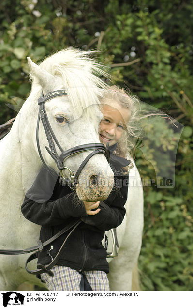 Mdchen mit Pony / girl with pony / AP-08717
