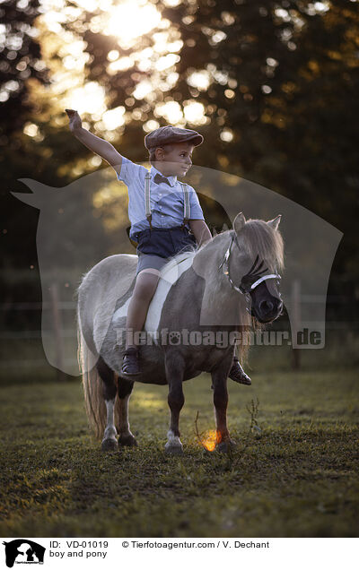 boy and pony / VD-01019