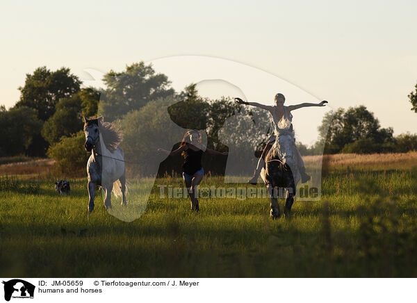 Menschen und Pferde / humans and horses / JM-05659