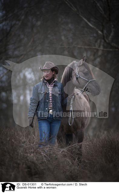 Quarab Horse mit Frau / Quarab Horse with a woman / DS-01301