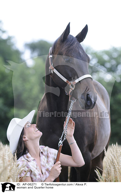 Frau und Quarter Horse / woman and Quarter horse / AP-06271
