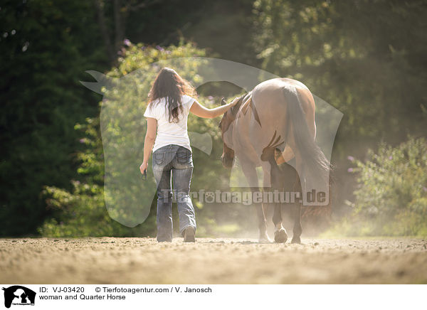 Frau und Quarter Horse / woman and Quarter Horse / VJ-03420