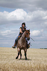 western riding horsewoman