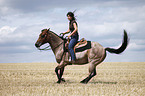 western riding horsewoman