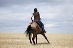 western riding horsewoman