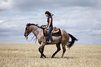 western riding horsewoman