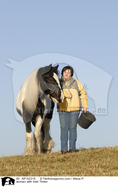 woman with Irish Tinker / AP-02315