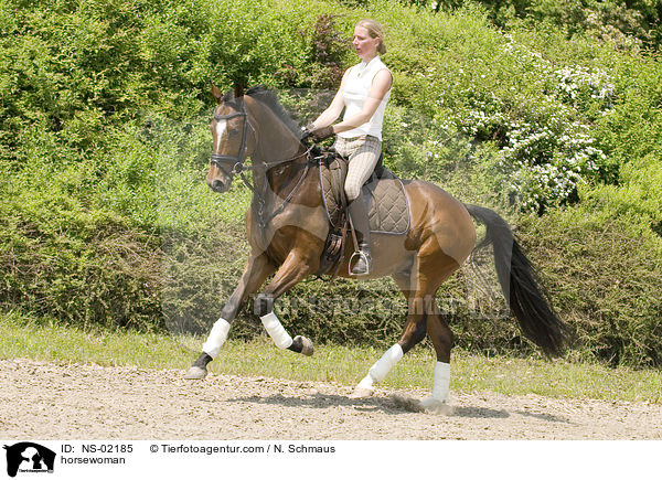 Reiterin / horsewoman / NS-02185