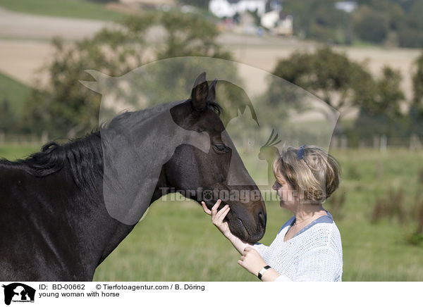 junge Frau mit Pferd / young woman with horse / BD-00662