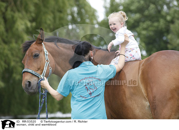 Frau, Kind und Warmblut / woman, child and warmblood / RR-53520