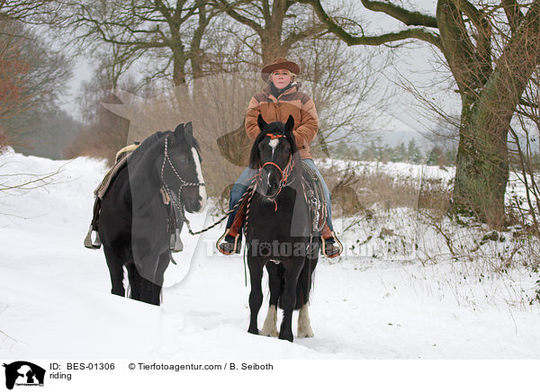 riding / BES-01306