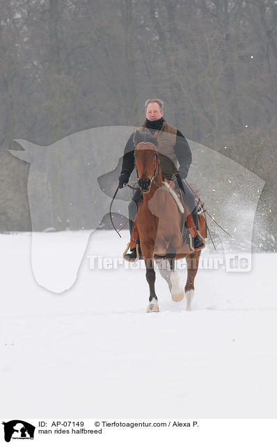 man rides halfbreed / AP-07149