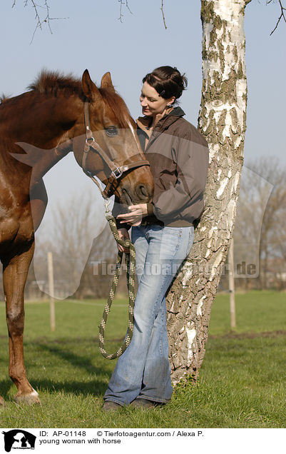 junge Frau mit Pferd / young woman with horse / AP-01148