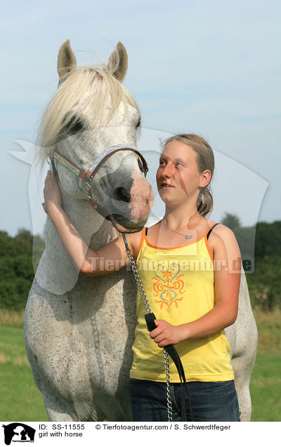 Mdchen mit Pferd / girl with horse / SS-11555