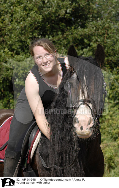 junge Frau mit Tinker / young woman with tinker / AP-01648
