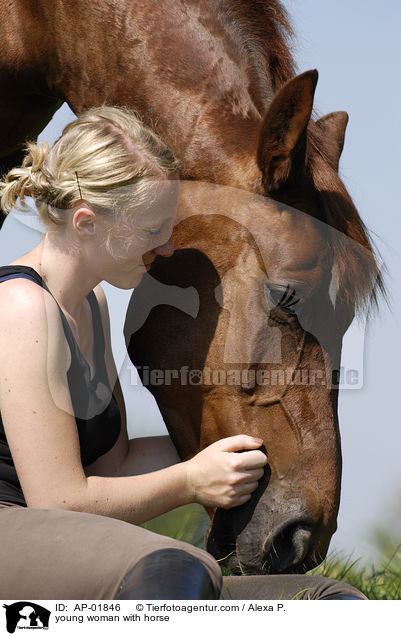 junge Frau mit Pferd / young woman with horse / AP-01846