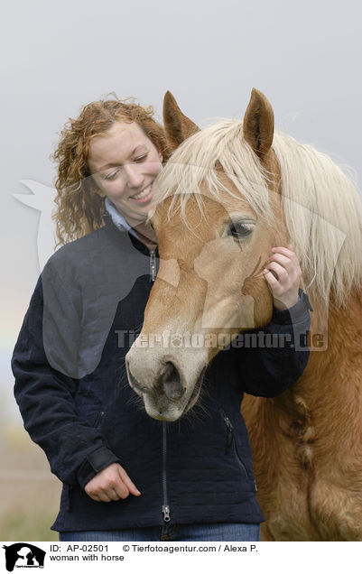 Frau mit Haflinger / woman with horse / AP-02501