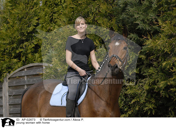 junge Frau mit Pferd / young woman with horse / AP-02673