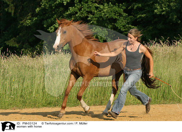 Frau mit Pferd / woman with horse / PM-03124